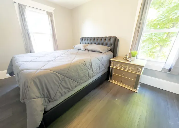Spacious 6Br Perfect For Families Or Groups In Niagara Falls Ny