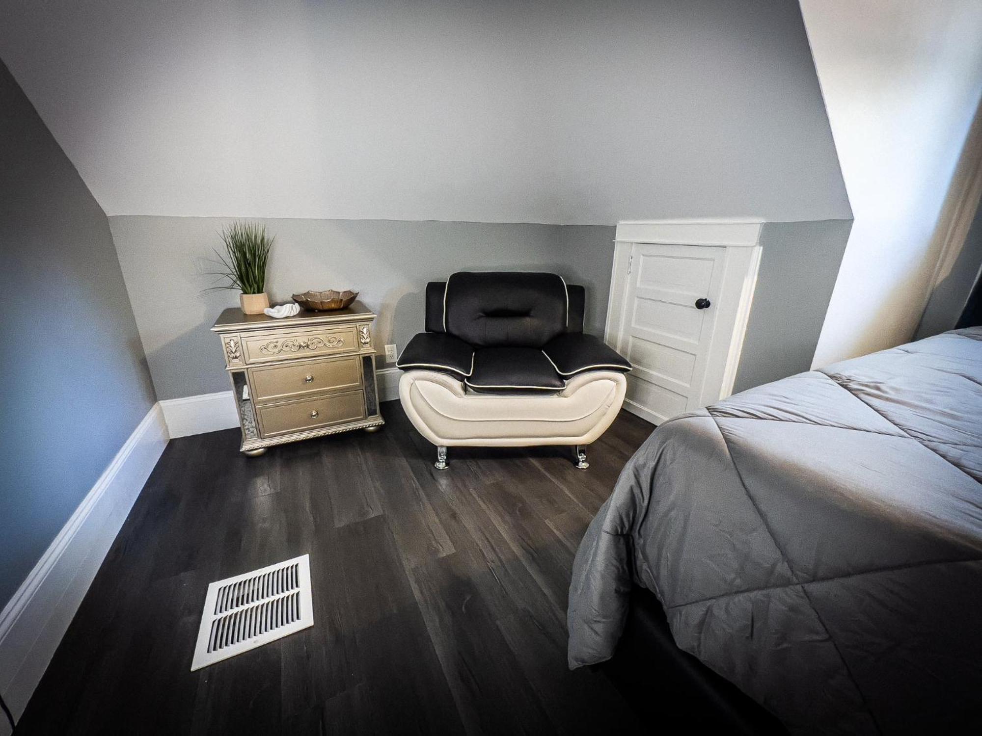 Spacious 6br Perfect For Families Or Groups In Ny